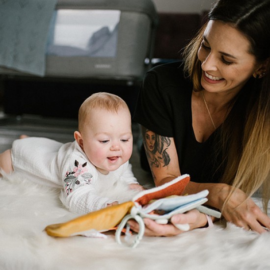 Mīkstā grāmatiņa NATURE BabyOno 1531 Mīkstā grāmatiņa NATURE BabyOno 1531